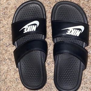 Nike duo benassi slides